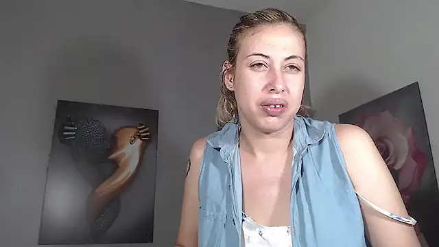 دردشة AntonellaBlanc الجنسية المباشرة