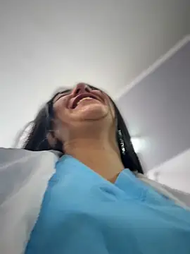 Chat XXX ao vivo de CAROLINE__07