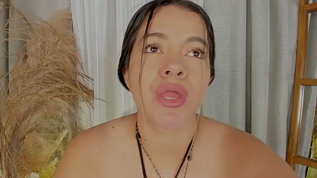צ'אט XXX בשידור חי של Leidy_2026