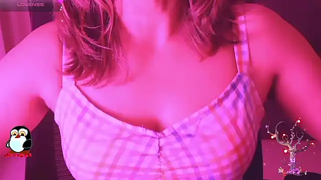 Layla_Ahh élő XXX-chatje
