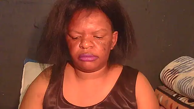 ebony_rose11: απευθείας συνομιλία ΧΧΧ