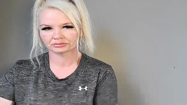 GymQueen_Grace's Live XXX Chat