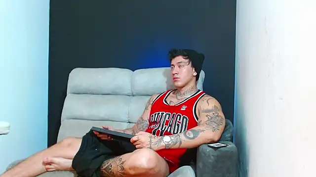 แชท XXX สดของ JUSTIN_FULLER1