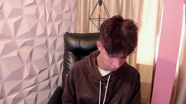 Ethan_qopn Live XXX chat