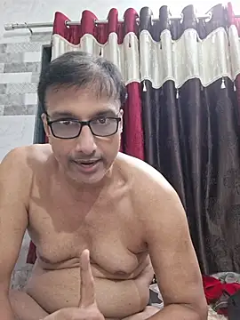 Mumbai_Fucker Live XXX-Chat
