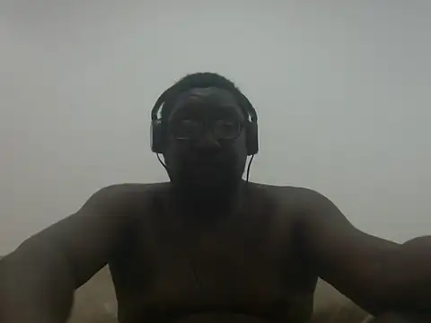 afrocamshooter Show in webcam
