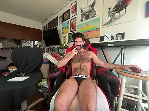 Pupscritch XXX чат на живо