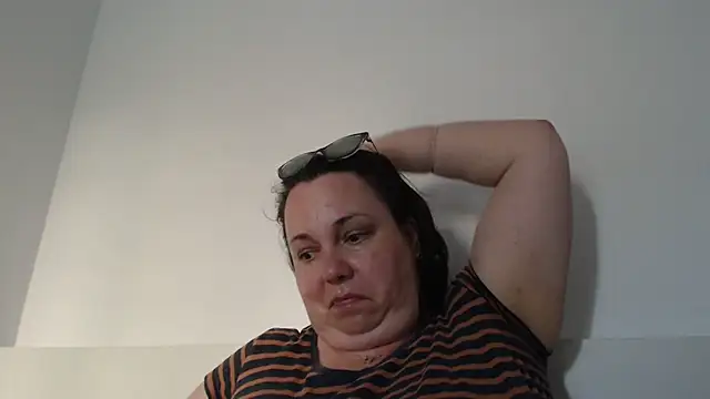 Chatroom XXX en direct de WendyRhoades
