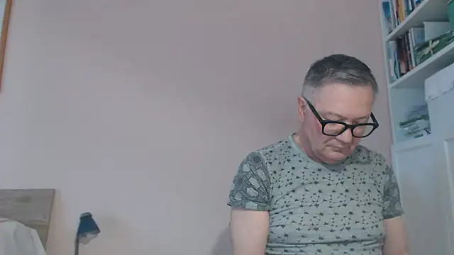 YOU6me live XXX chat