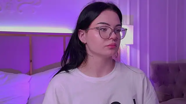 CindyMil – Naživo XXX chat