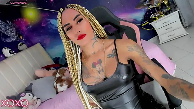 Nella_Dolls Webcam show