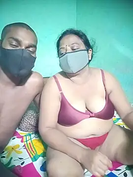 Chatroom XXX en direct de Group_Of_Lust