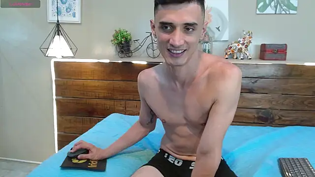 Онлайн чат XXX FelipeFriendly