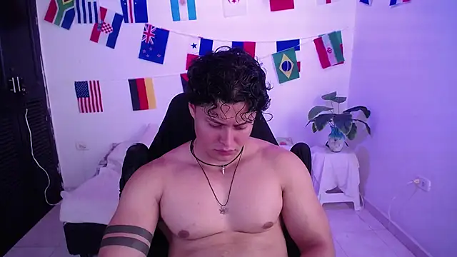 fucking_bear_n Live XXX chat