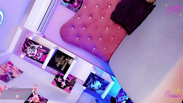 Diiva_Smiith élő XXX-chatje