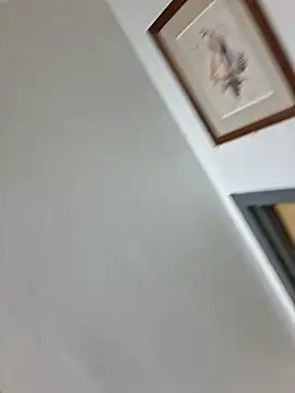 jizzyglizzy92 XXX чат на живо
