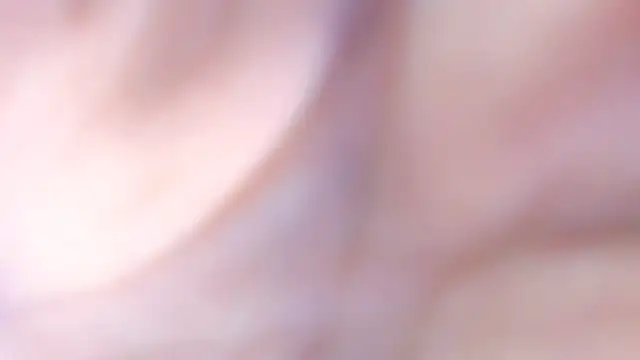 Sassalillyx élő XXX-chatje