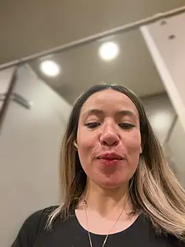 Nicky_sexfire's Live XXX Chat