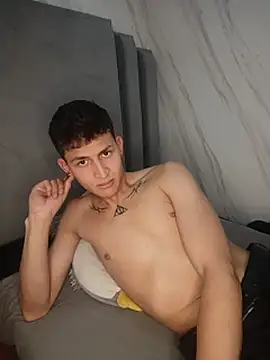 Živý XXX chat Axel_Romanov