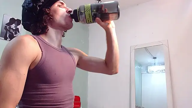 Chat +18 de bruce_oliver69 ao vivo