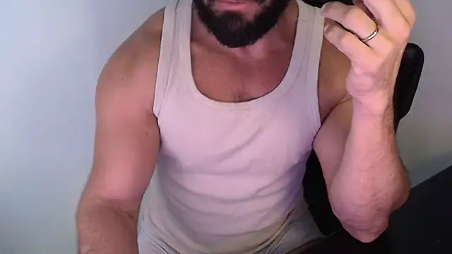 abeardguyone's Webcam Show