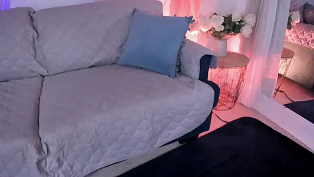 Nicolle_W Chat XXX in diretta
