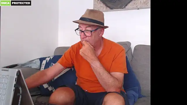 bluedae1 – Naživo XXX chat