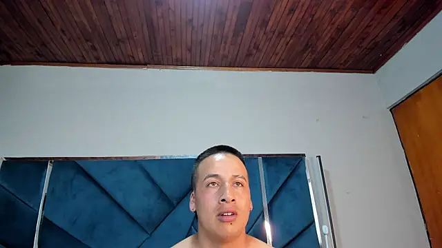 แชท XXX สดของ KataAndJordy_