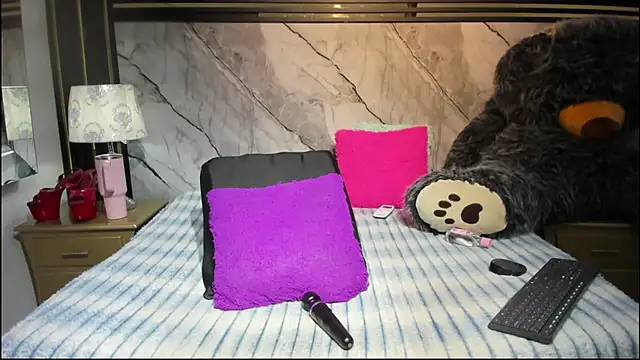 Chat XXX ao vivo de Niyirey1