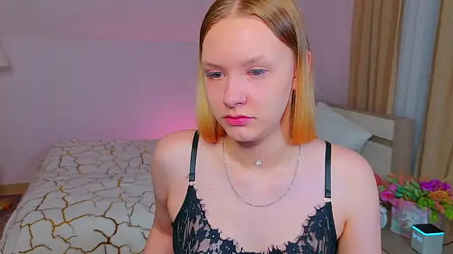 StaceyyJones Chat XXX in diretta