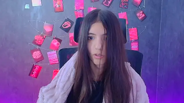 Aishell_ Chat XXX live