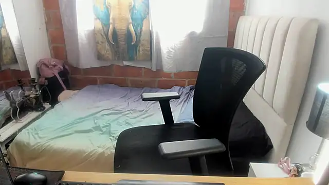 nairobbits Chat XXX live