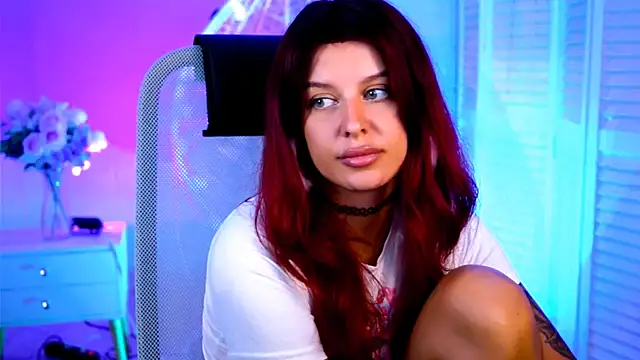 دردشة NicoleMun الجنسية المباشرة