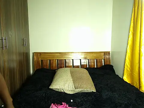 Bad_ass_bree's Webcam Show