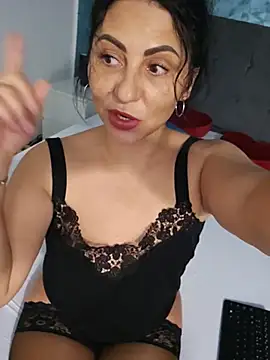 Chatroom XXX en direct de OhhhLauraxx