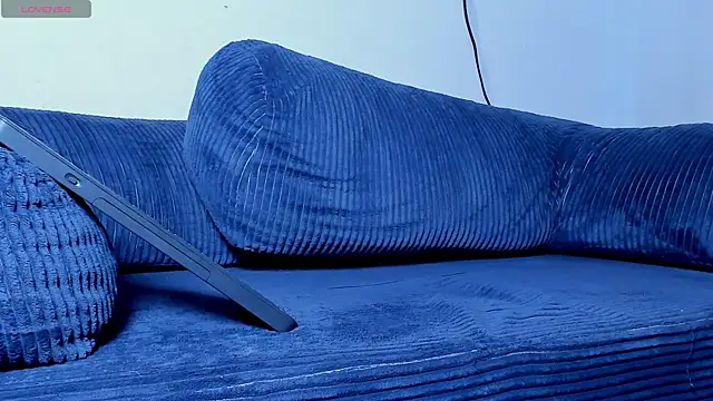 XXX chat uživo modela kuzzcoo