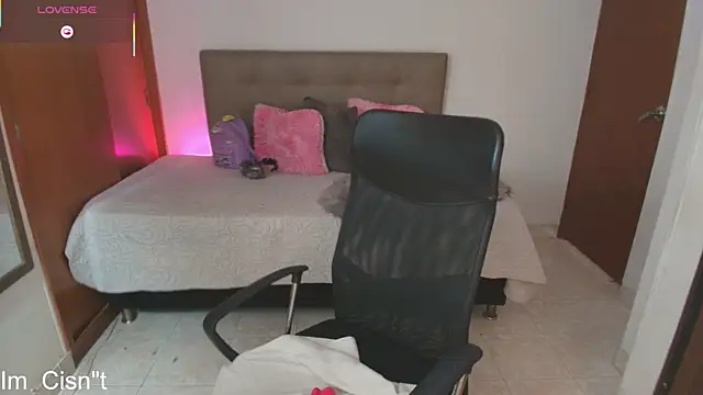 Miley_Baker élő XXX-chatje