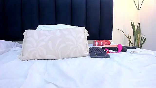 mayaevansmg Live XXX-Chat