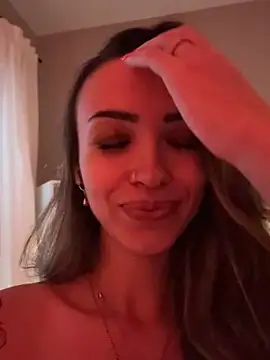 Chat +18 de Tiny-Mimi ao vivo
