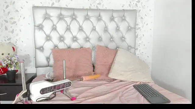 brenda_sofia69 即時 XXX 聊天