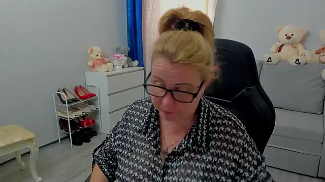 Frau_Marta's Live XXX Chat