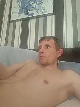 Chatroom XXX en direct de BigDmasked