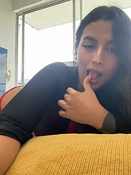Anngel_1's Live XXX Chat