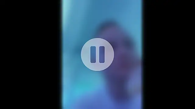 Pertunjukan Kamera Web famous1tad