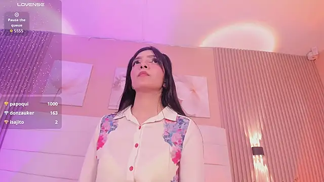 צ'אט XXX בשידור חי של LisaLain