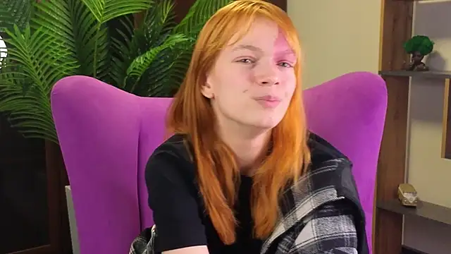 ConstanceDzama's Live XXX Chat