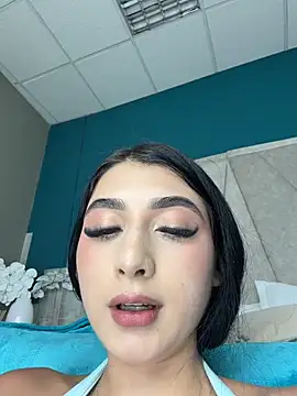Živý XXX chat BadLilAngelXXX