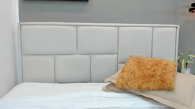 Živý XXX chat Charlie___Musk