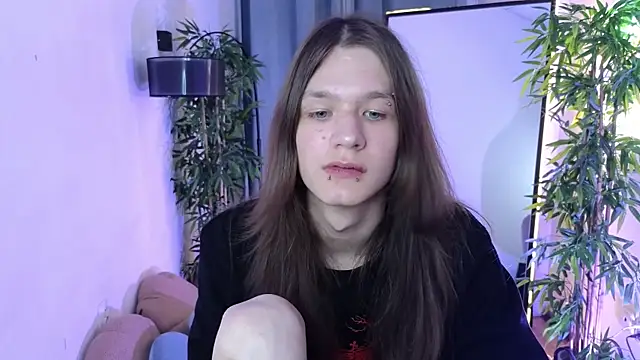 l1l2thn Live XXX chat