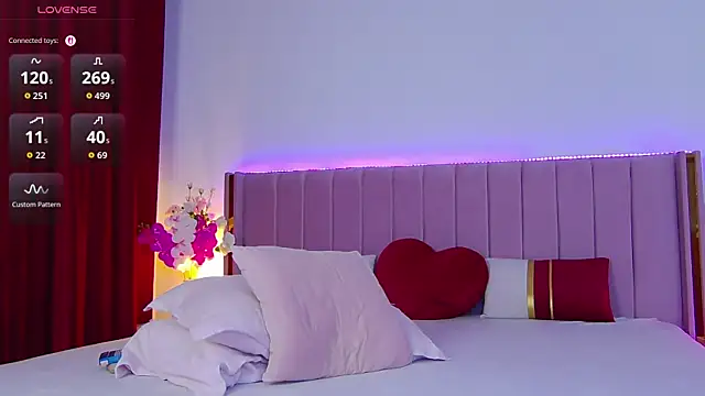nadeen_na Chat XXX in diretta